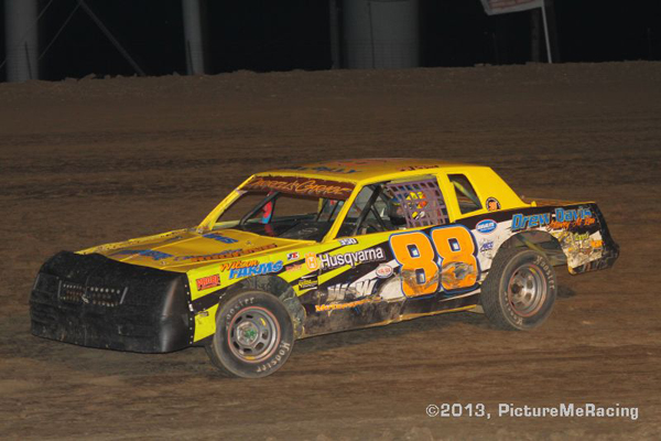 IMCA Stock Car Winner is: #88, Jeff Dixon, Jamesport, MO..  Photo by PictureMeRacing.com