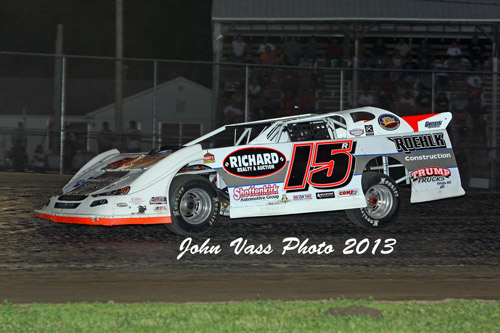 Brian Harris is on a hot streak as won his third straight Deery Brothers feature Tuesday night at the Cedar County Raceway.