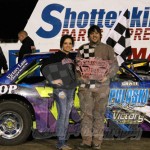 Cayden Carter picks up feature win at Lee County Speedway!