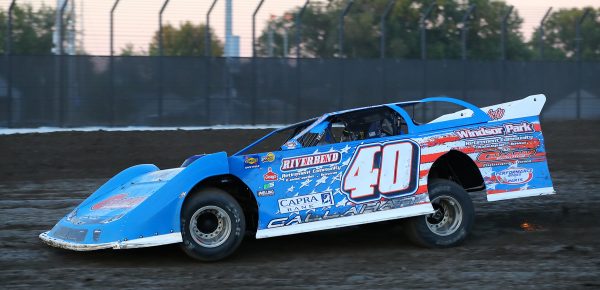 Hurst takes late model cash at Davenport Dirt Stars